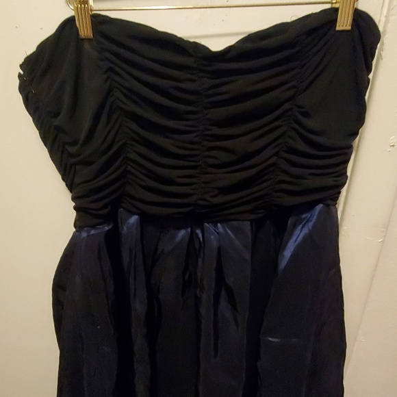 SNAP STRAPLESS DRESS - Picture 6 of 8